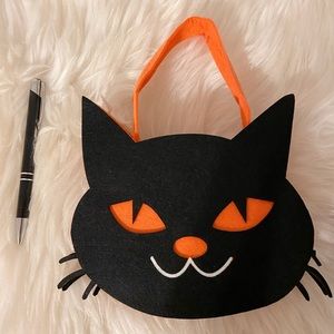 Holloween candy buckets